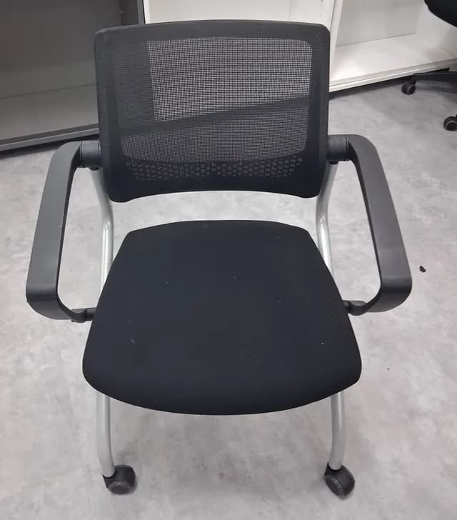 회의실용 접이식의자