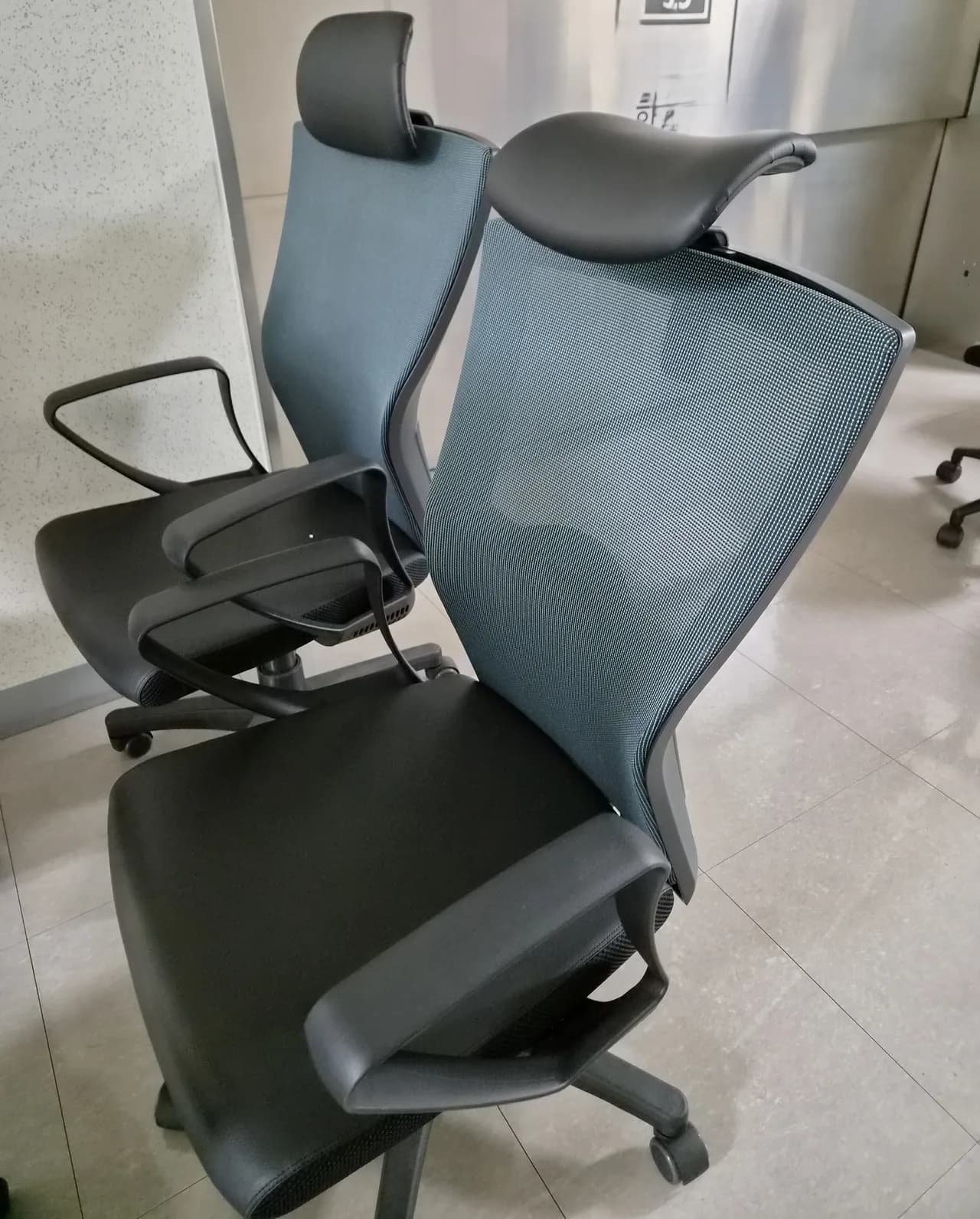 메쉬의자(파란색)