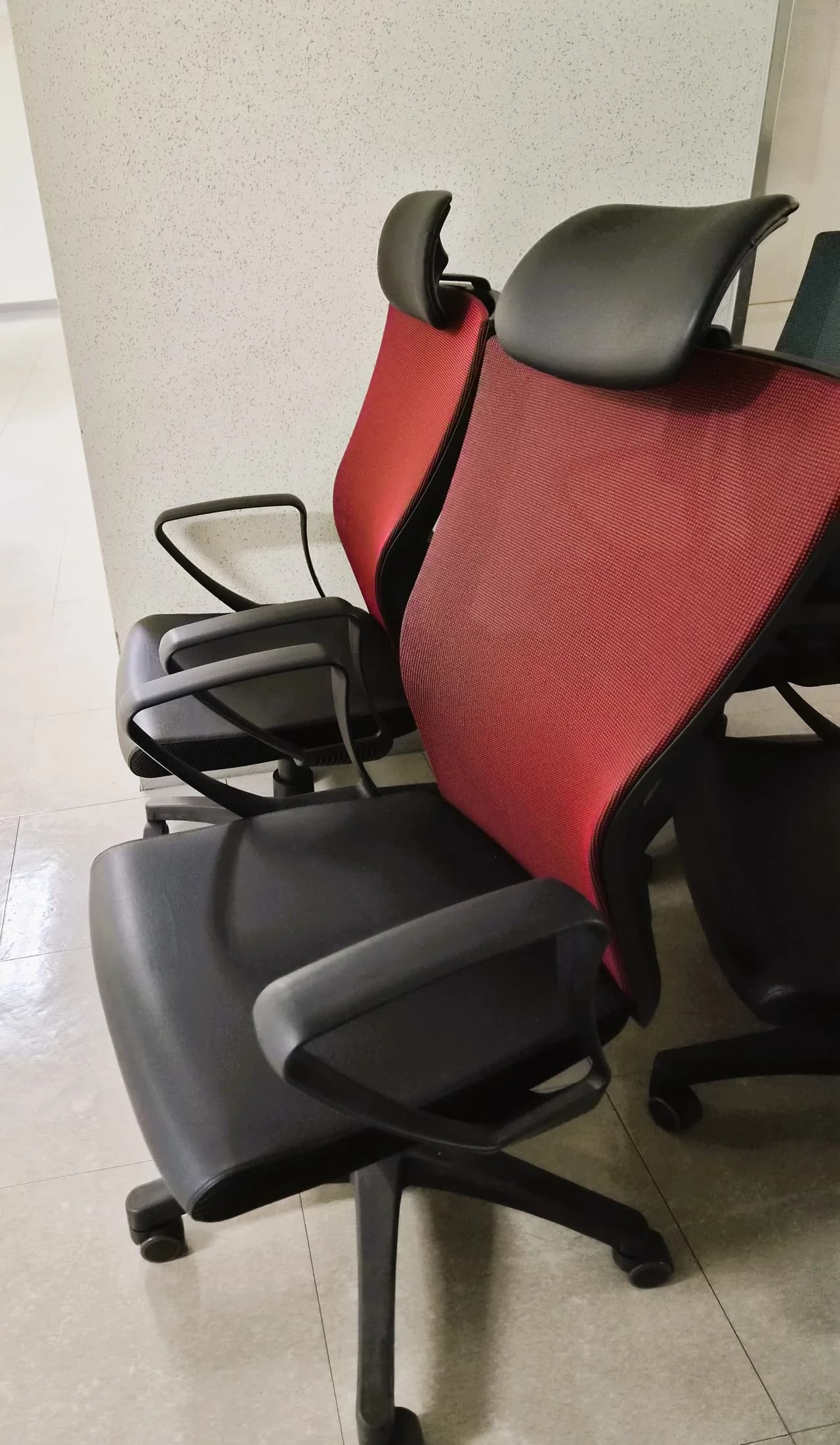 메쉬의자(빨간색)