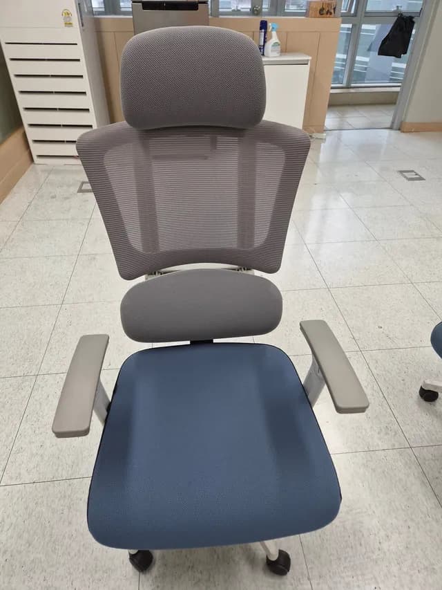 사원용 메쉬의자 1